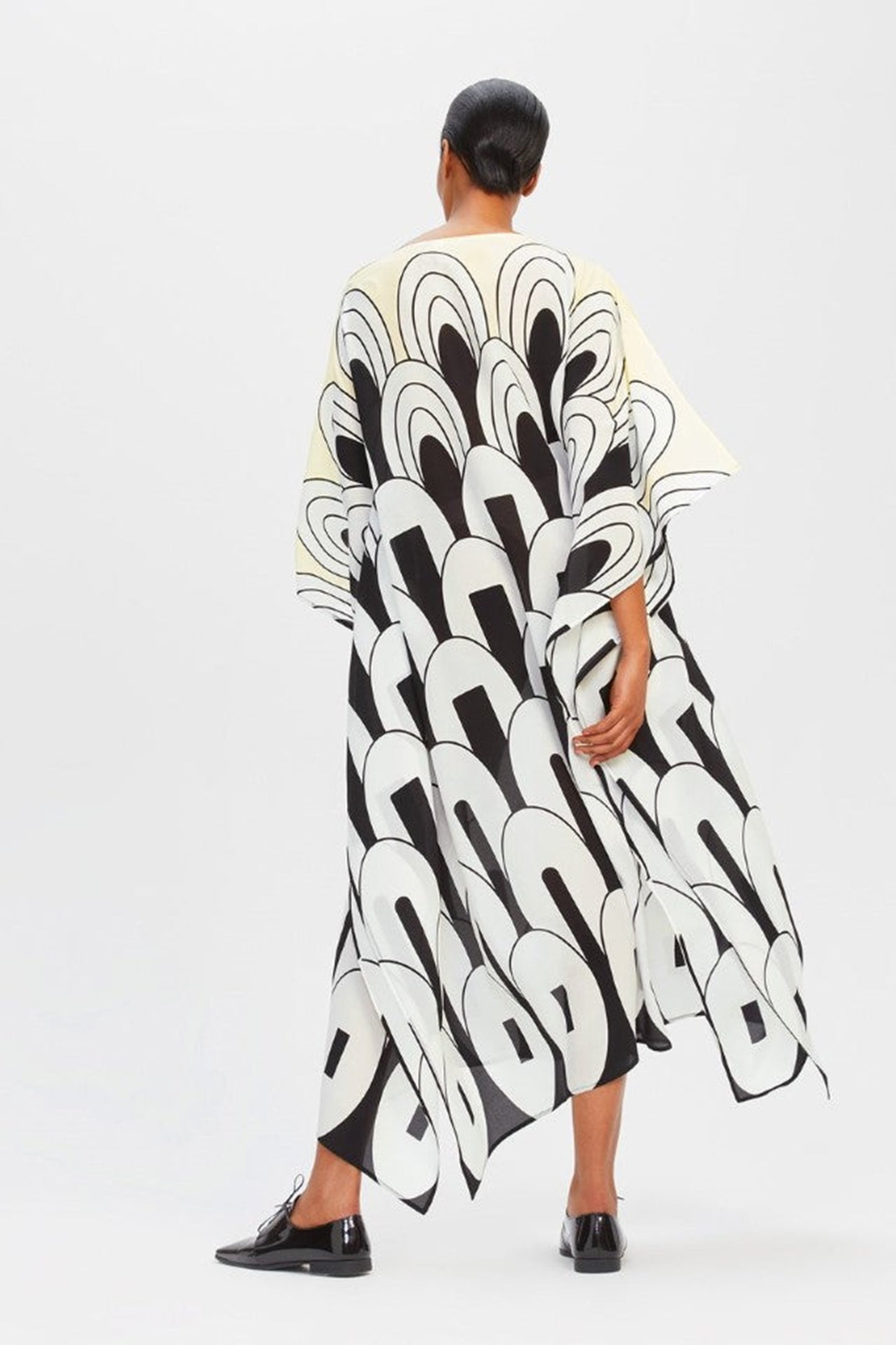 Monochrome Magic | Black & White Party-Wear Kaftan