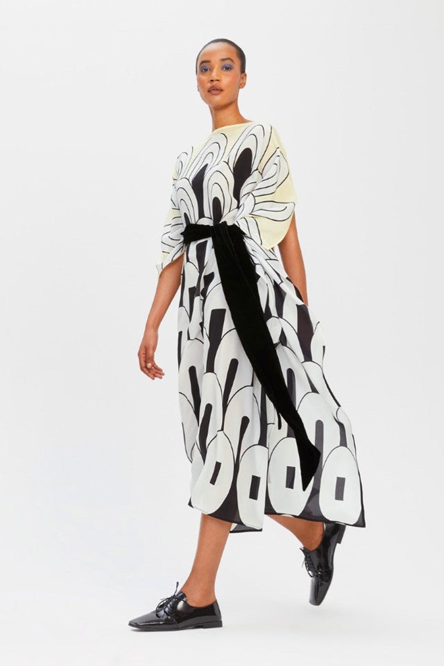 Monochrome Magic | Black & White Party-Wear Kaftan