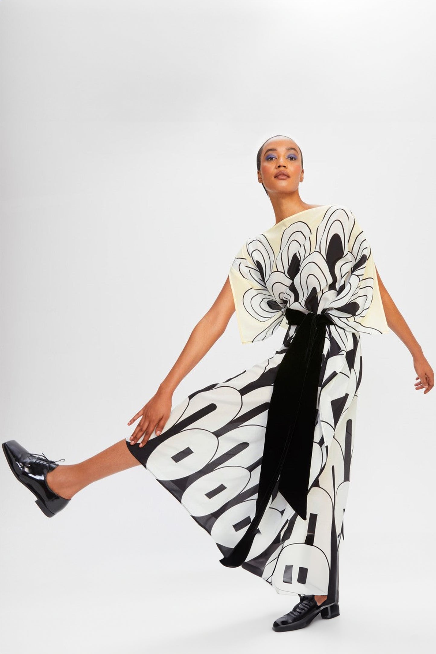 Monochrome Magic | Black & White Party-Wear Kaftan